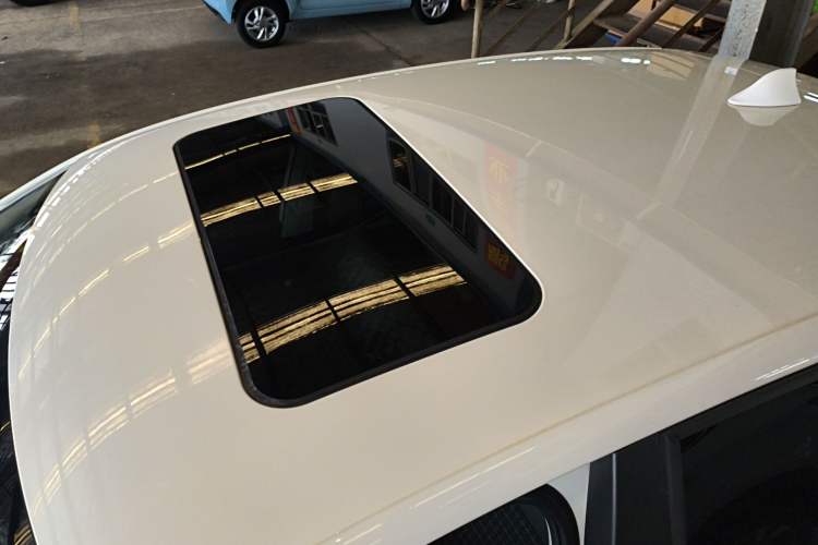 Used Volkswagen Polo 2018 1.5L Automatic Enjoyment Model Roof