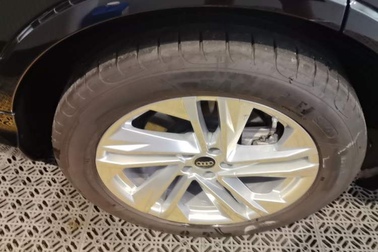 Used Audi Q7 2023 45 TFSI quattro S line Sport model