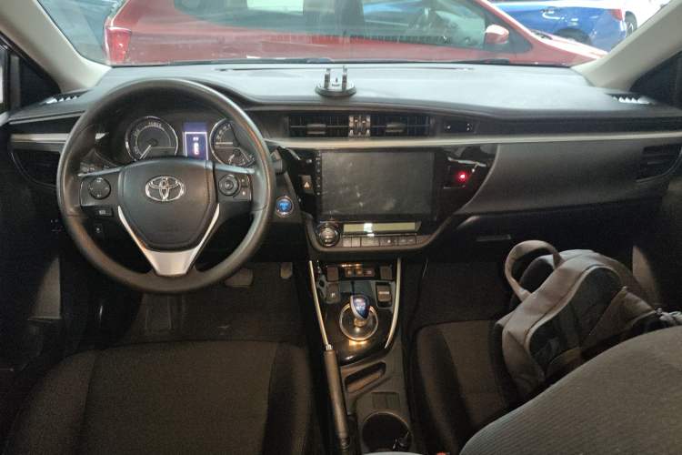 Used Toyota Levin 2017 Revised Dual-Engine 1.8H GS E-CVT Elite Sunroof Version China V Standard