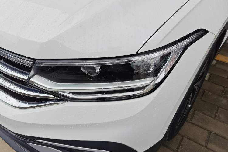 Used Volkswagen Tiguan L 2022 330TSI Automatic Two-Wheel Drive Smart Edition Left Front Headlight