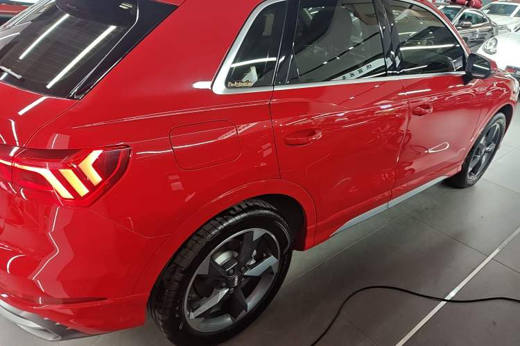Used Audi Q3 2019 35 TFSI Fashion Dynamic Model
