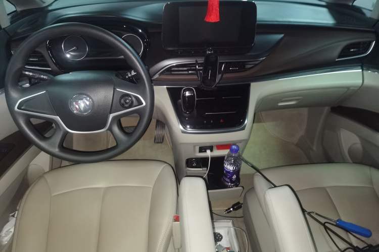 Used Buick GL8 2020 Land Cruiser Executive Class 652T Comfort Model
