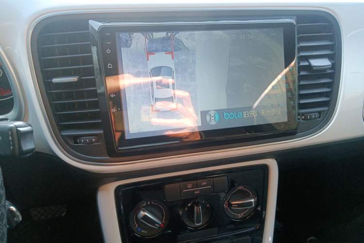 Used Volkswagen Beetle 2018 180TSI Yile Model Audio And AC Panel