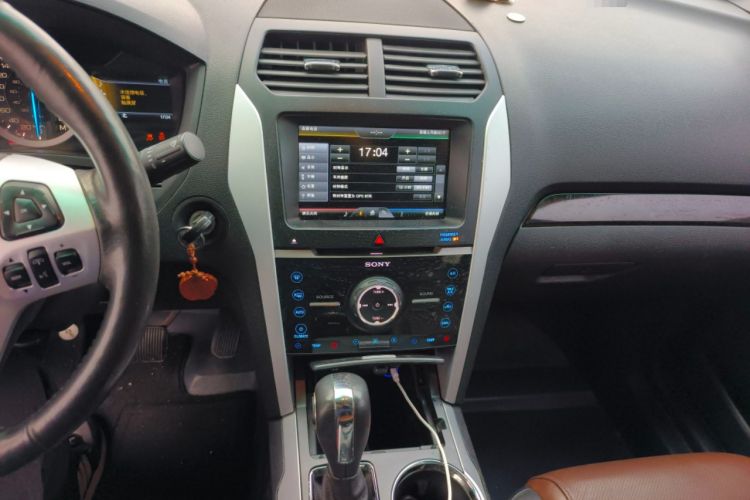 Used Ford Explorer 2013 3.5L Deluxe Model
