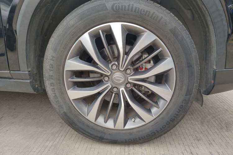 Used GAC Trumpchi GS8 2017 320T Two-Wheel Drive Luxury Smart Connectivity Version (7 Seats) Right Front Wheel Hub