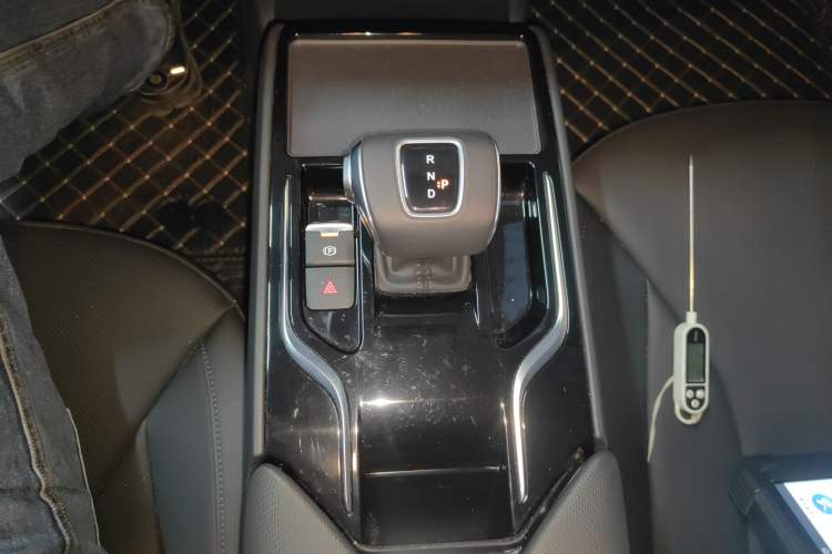 Used Hongqi E-QM5 2022 431 km Charge & Enjoy Edition
