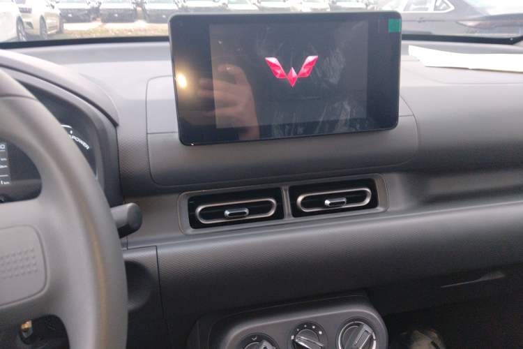 Used Wuling Hongguang New Energy 2024 All-Electric Model 300KM Standard Version