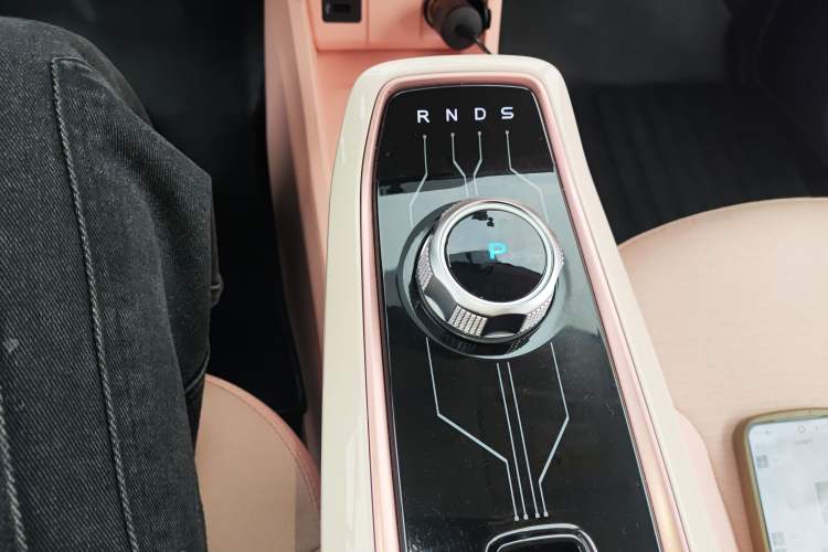 Used CHANGAN OSHAN Benni E-Star 2022 Qingxin Edition Colorful Model Lithium Iron Phosphate Gear Lever