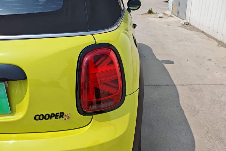 Used MINI 2022 2.0T COOPER S CABRIO Sidewalk