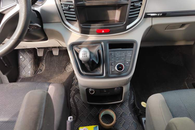 Used JAC Refine M4 2019 Business & Travel Series 2.0L Manual Comfort Model China VI
