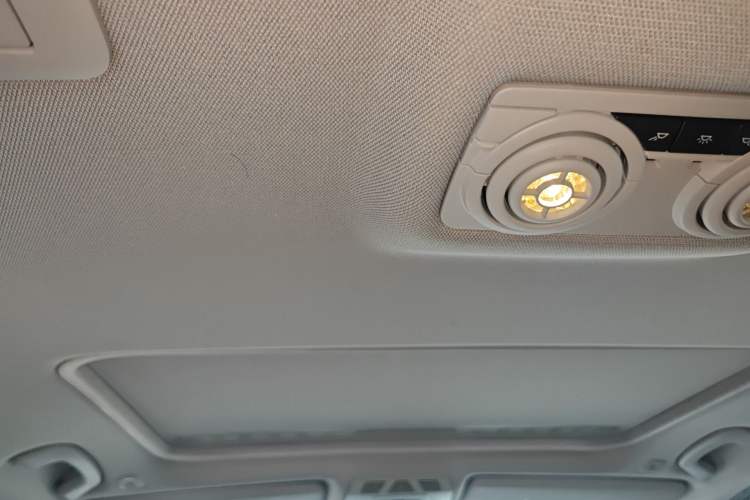 Used BMW 3 Series 2016 320Li Fashion Model Headliner