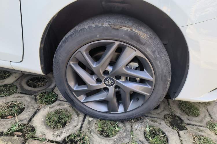 Used BYD Qin New Energy 2019 High-Range Deluxe Model
