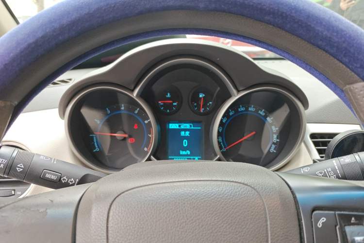 Used Chevrolet Cruze 2015 1.5L Classic SL MT