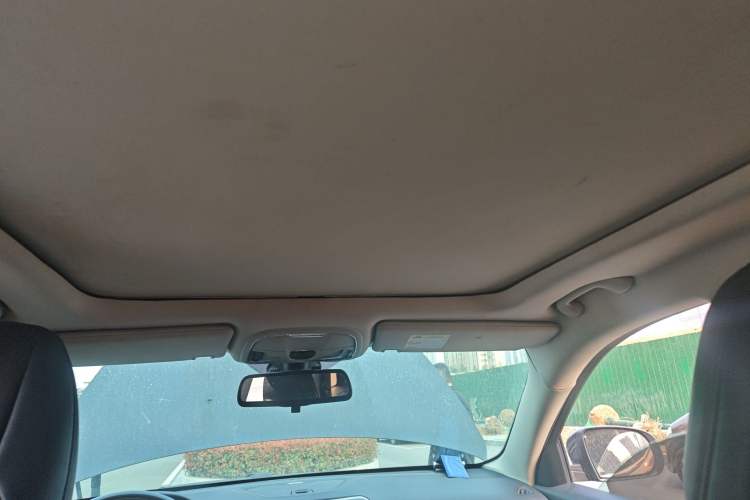 Used Jeep Cherokee 2016 2.4L Leading Smart Version Headliner