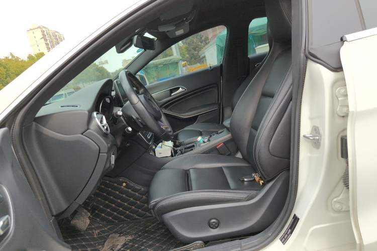 Used Mercedes-Benz CLA 2016 CLA 200 Style Edition Left Front Seat