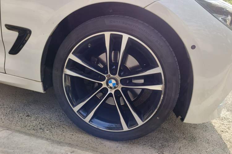 Used BMW 3 Series GT 2020 330i M Sport Night Edition Right Front Wheel Hub