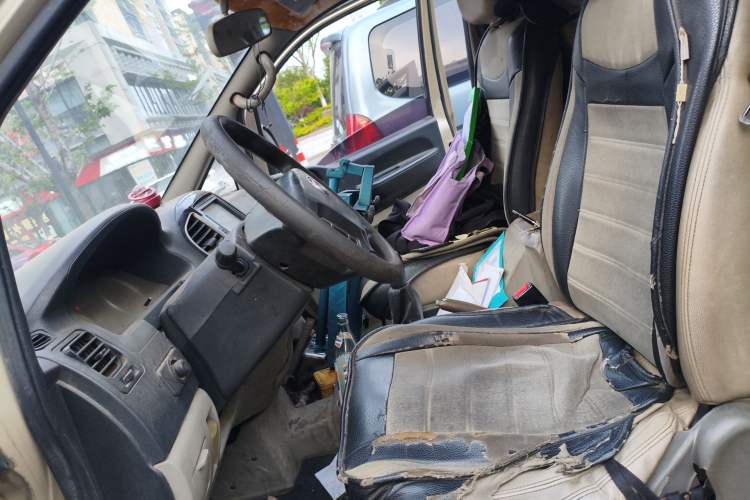 Used FORTHING Lingzhi 2016 M3 1.6L 7-Seater Luxury Model China IV Standard Left Front Seat