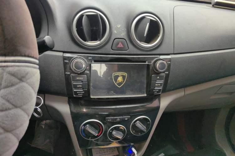 Used CHANGAN Alsvin V3 2015 1.4L Manual Meiruan Model China V Standard Audio And AC Panel