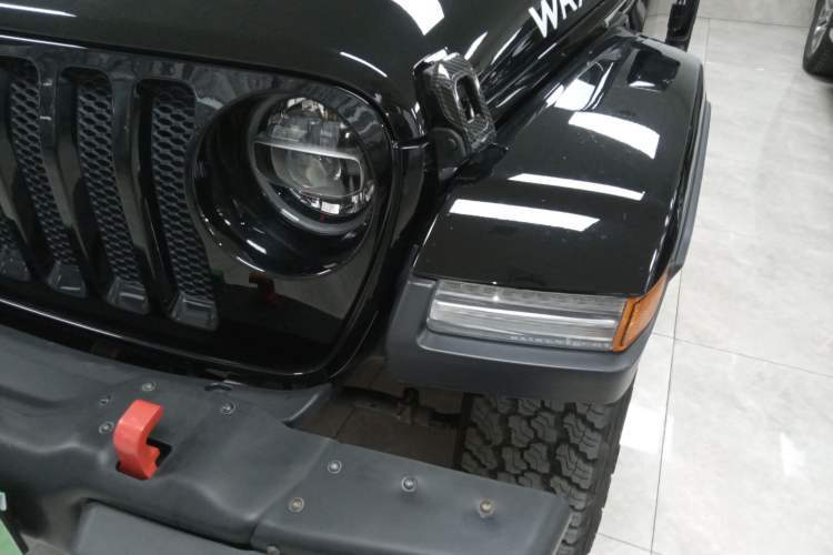 Used Jeep Wrangler 2019 2.0T Sahara 4-Door Version China V Standard
