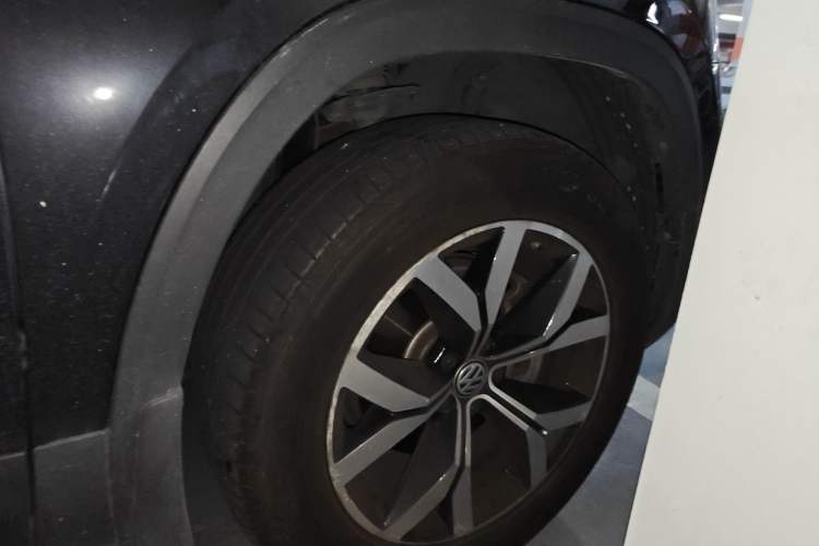 Used Volkswagen Teramont 2017 330TSI Two-Wheel-Drive Luxury Edition Exterior 1