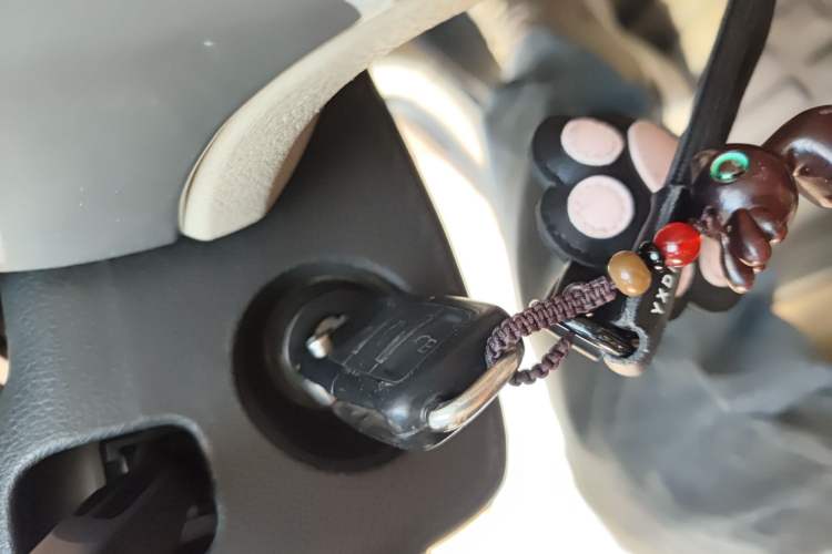 Used Volkswagen Lavida 2013 1.6L Automatic Luxury Edition Vehicle Key