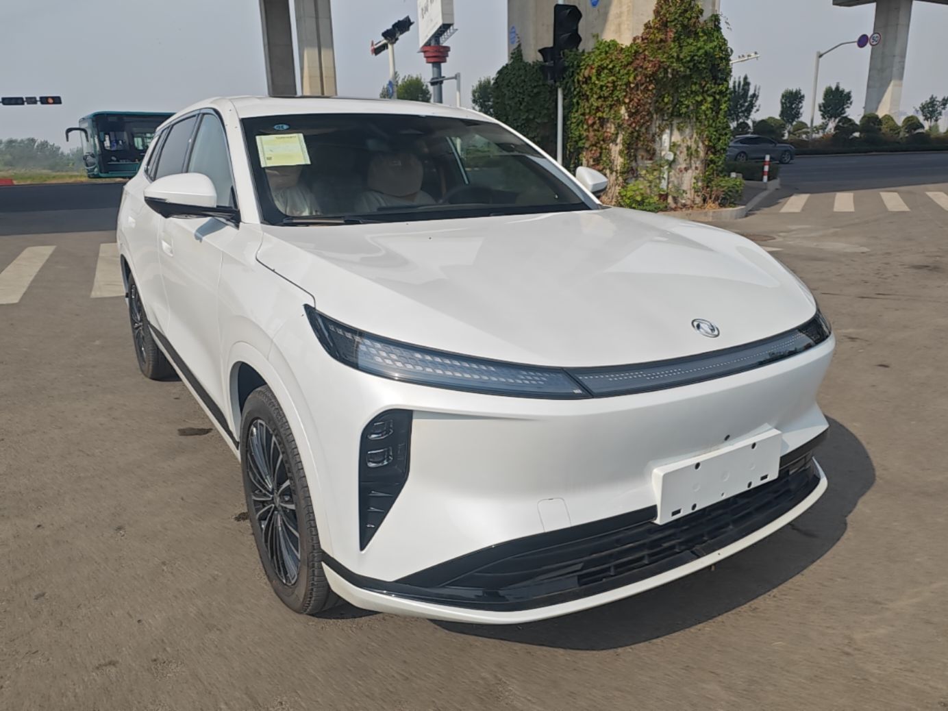 Dongfeng Aeolus L8 2025 Model 185KM Ideal Edition — снимка 3