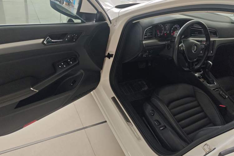 Used Volkswagen Lamando 2019 280TSI DSG Comfort Edition China VI standard
