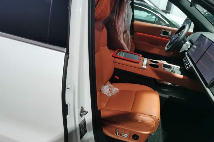 Used Li Auto L6 2025 Max Smart Refresh Edition