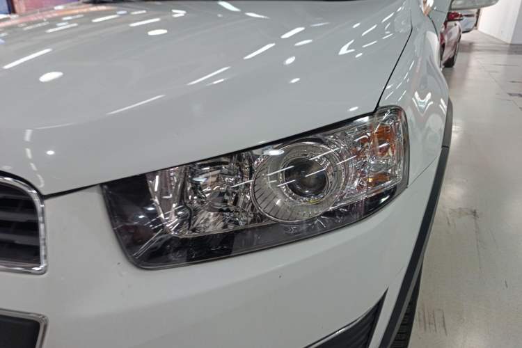 Used Chevrolet Captiva 2017 2.4L 4x4 Flagship Edition 7-Seater
