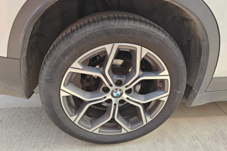 Used BMW X1 2021 Restyled sDrive25Li Leading Edition
