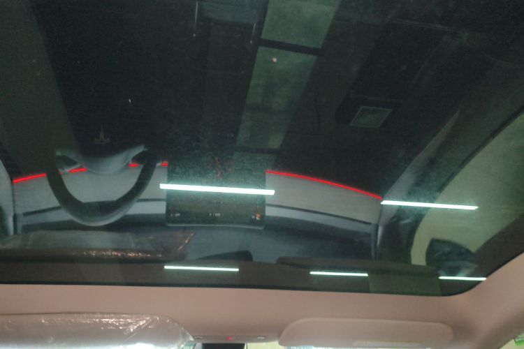 Used Tesla Model Y 2024 Long-Range All-Wheel-Drive Version
