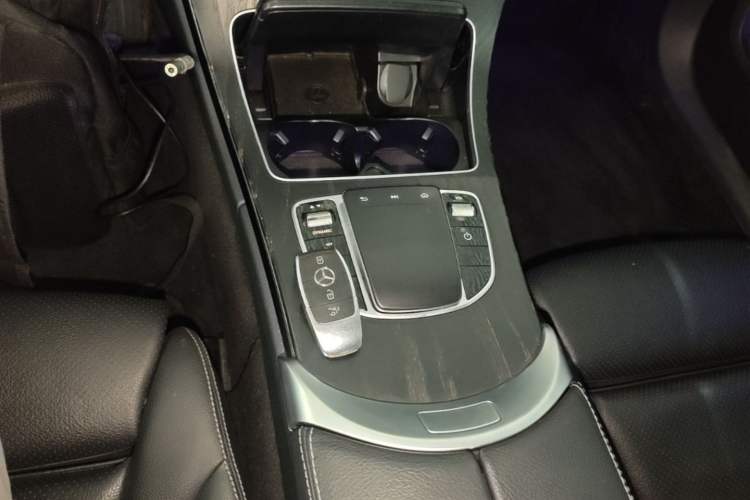 Used Mercedes-Benz C-Class 2020 Restyled C 200 L Fashion Edition Sport Version Gear Lever