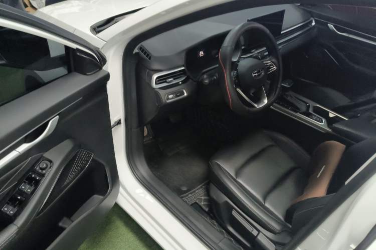 Used Geely Auto Emgrand 2023 4th Generation Champion Edition 1.5L CVT Prestige Model Driver Seat