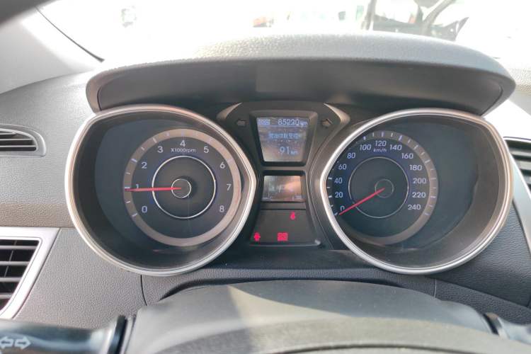 Used Hyundai Elantra (5th Generation / Langdong) 2013 1.6L Automatic Leading Model