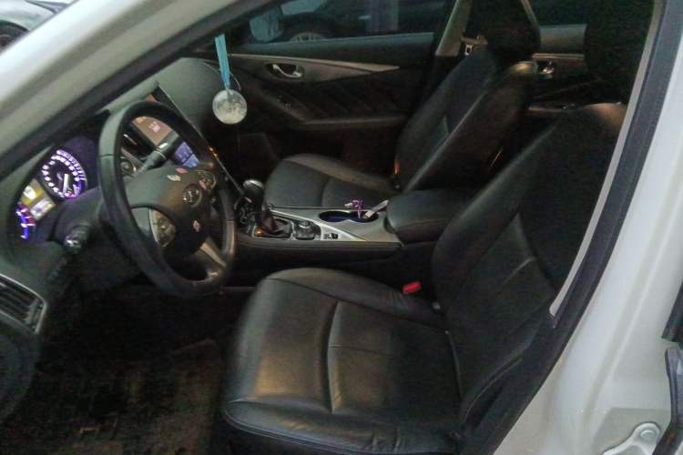 Used Infiniti Q50L 2015 2.0T Enjoyment Edition
