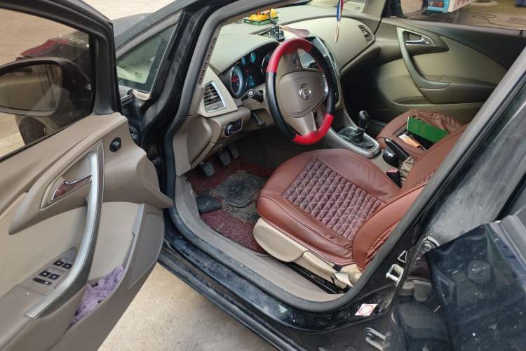 Used Buick GT 2013 GT 1.6L Manual Entry-Level Model