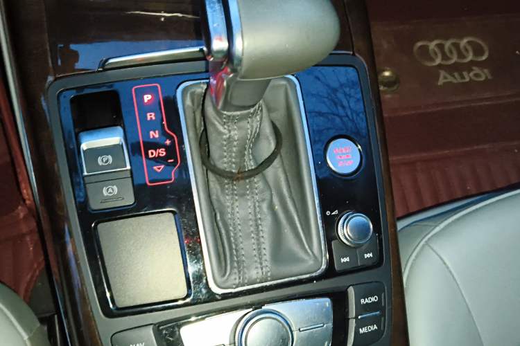 Used Audi A6L 2012 30 FSI Comfort Model
