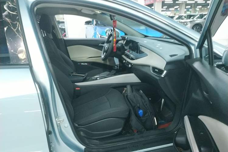 Used Buick Velite 6 2022 Plug-in Hybrid Connected Fashion Model
