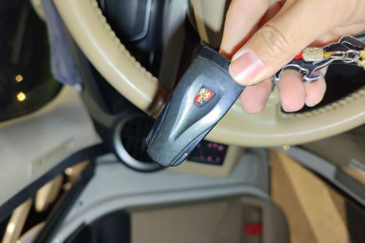 Used Roewe 550 2013 Classic Edition 550 1.8L Manual Luxury Model
