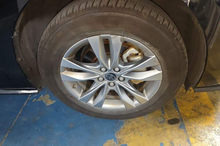 Used Toyota SIENNA 2021 2.5L Hybrid Ultimate Edition Right Front Wheel Hub