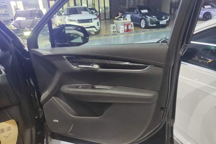 Used Cadillac XT6 2021 28T Six-Seater Luxury Version