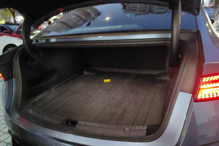 Used BYD Seal 2022 550 km Standard Range Rear-Wheel Drive Prestige Version
