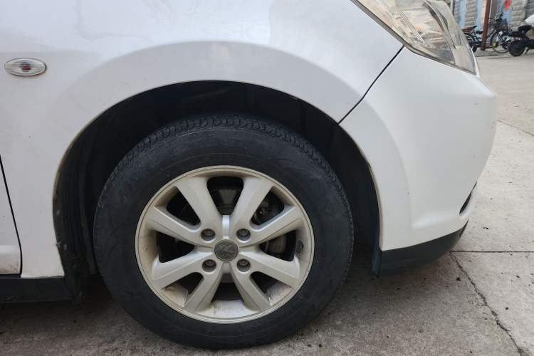 Used Venucia D50 2015 1.6L Manual Fashion Edition
