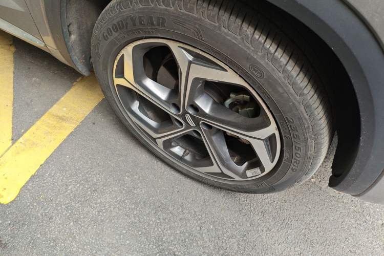 Used Geely Auto Monjaro L 2024 2.0TD High-Power Automatic Two-Wheel Drive Yunqi Version