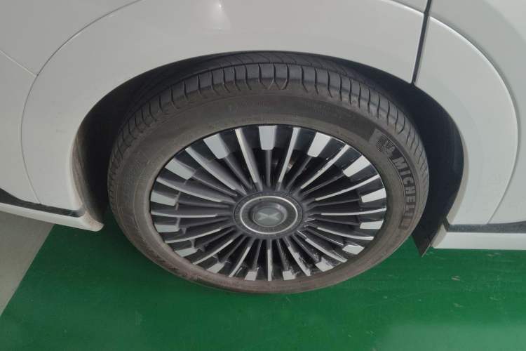 Used XPeng X9 2025 740 Ultra-Long Range Max
