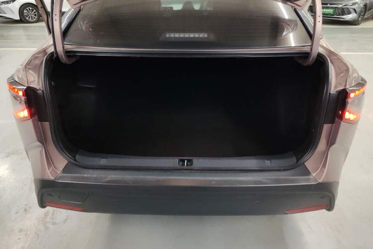 Used Toyota bZ3 2023 616 km Long-Range Premium
