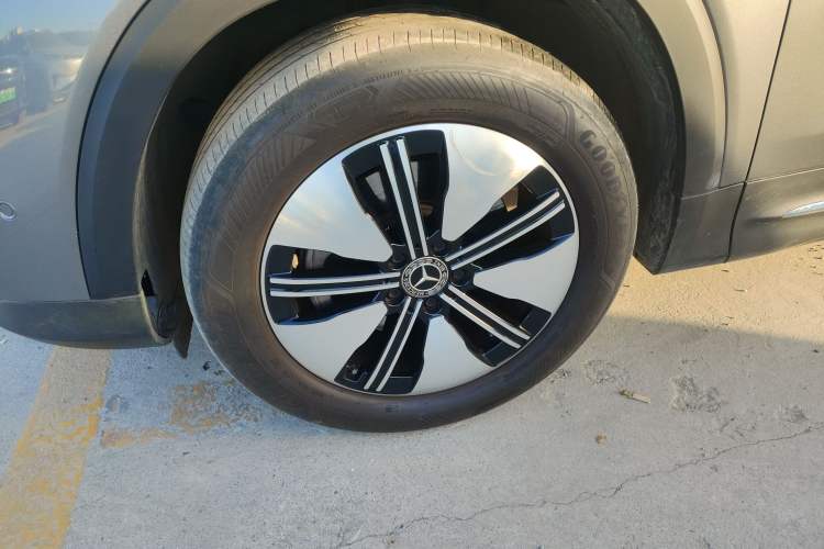 Used Mercedes-Benz EQB 2022 EQB 260 Exterior 2