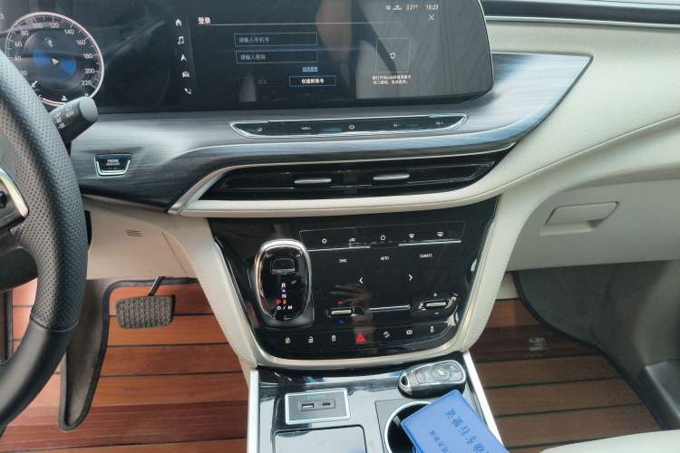 Used Buick GL8 2021 ES Landtrek 653T Comfort Edition