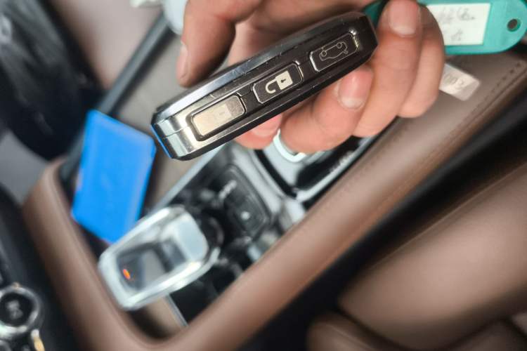 Used Volvo S90 2024 B5 Zhiyuan Luxury Edition
