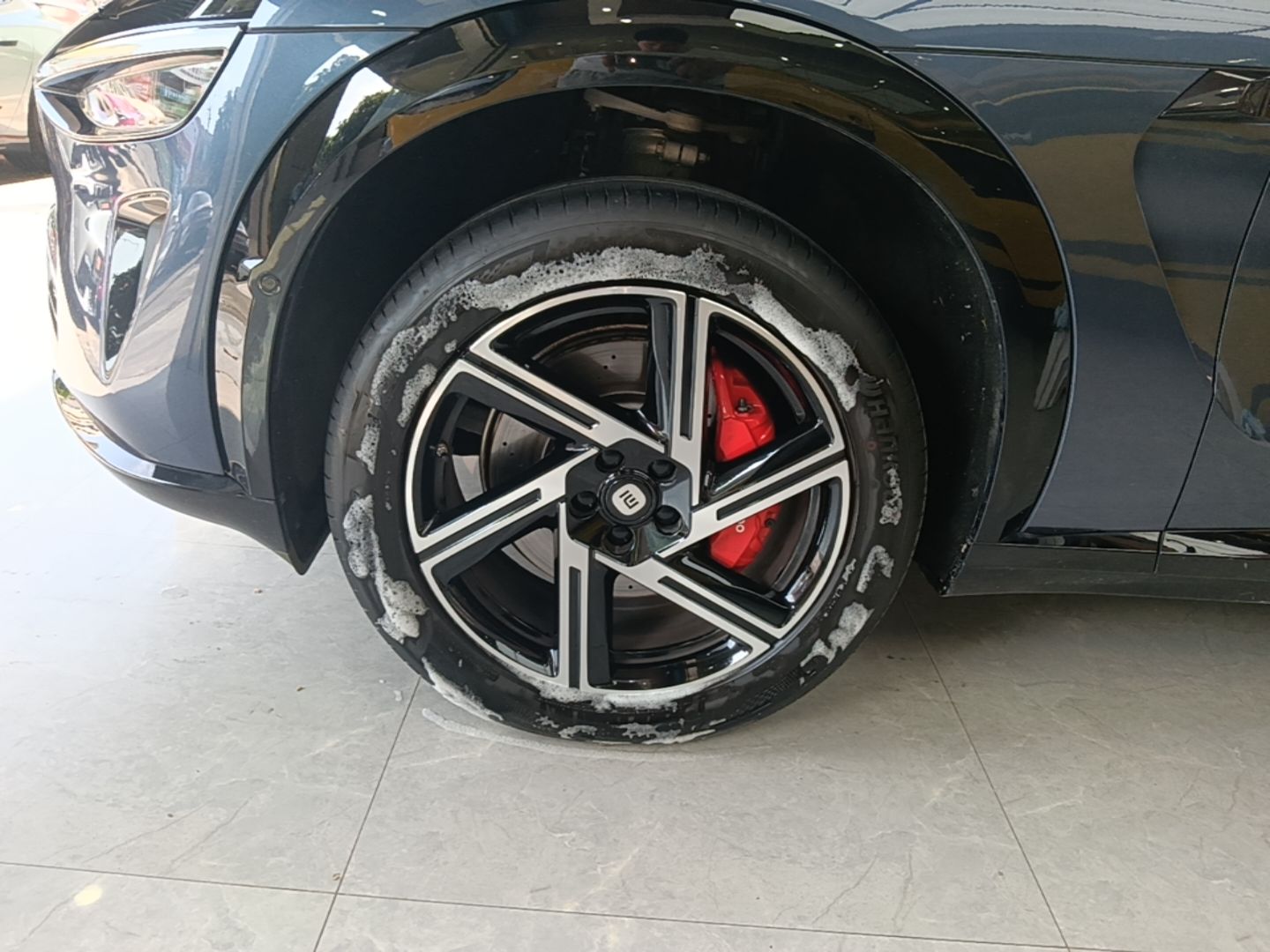 Xiaomi Auto YU7 2025 Ultra-Long Range High-Performance All-Wheel-Drive Max Edition — снимка 10